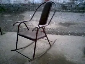 cadeira-de-balanco-de-ferro-7