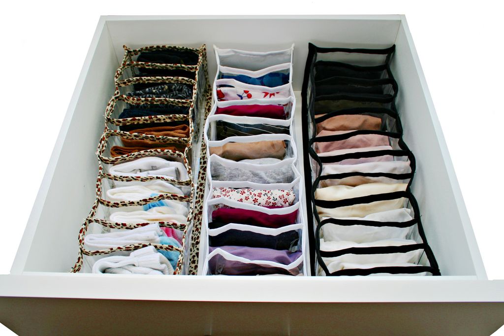 como-organizar-as-gavetas-com-lingeries-e-meias (2)