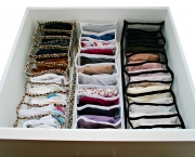 como-organizar-as-gavetas-com-lingeries-e-meias (2)