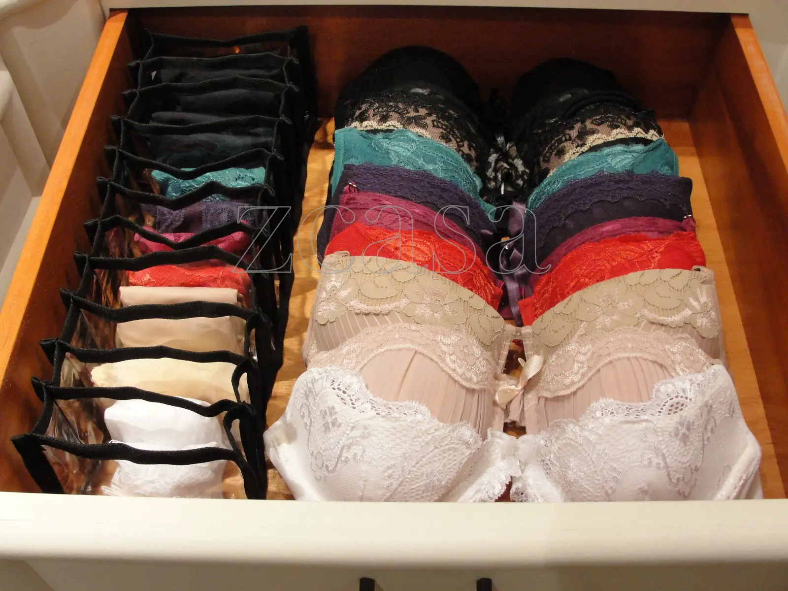 como-organizar-as-gavetas-com-lingeries-e-meias (7)