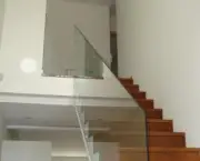 corrimao-com-vidro-para-escada-1