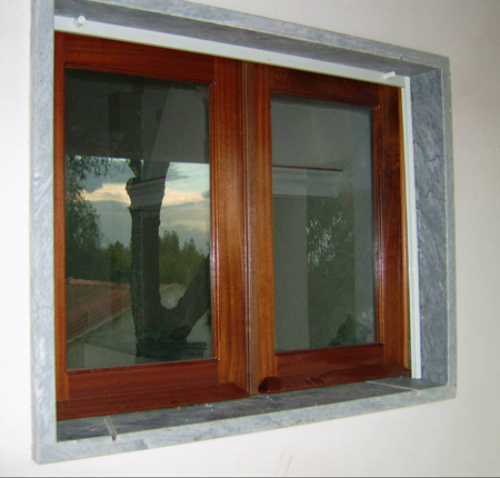 janela-de-madeira-com-vidro-9