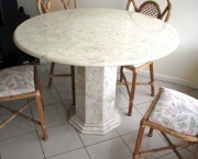 mesa-redonda-de-marmore-1