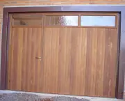 portao-de-madeira-para-garagem-2