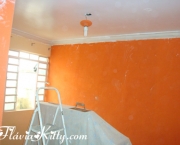 comodo-com-parede-laranja-2
