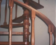 escada-caracol-de-madeira-1