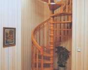 escada-caracol-de-madeira-7