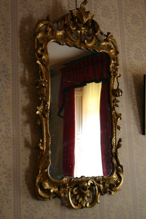 foto-espelho-em-parede-de-quarto-06_0
