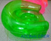 foto-sofa-inflavel-para-piscina-03