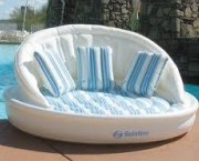 foto-sofa-inflavel-para-piscina-14