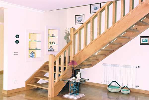 Tipos de Escadas Para a Casa (13)